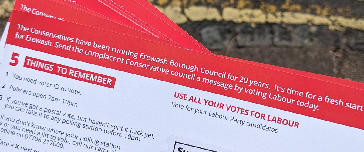 dantomlinsonmp's tweet photo. Barnet on tour in Erewash today to help get out the vote for a Labour gain! https://t.co/LjJh5WhuT9