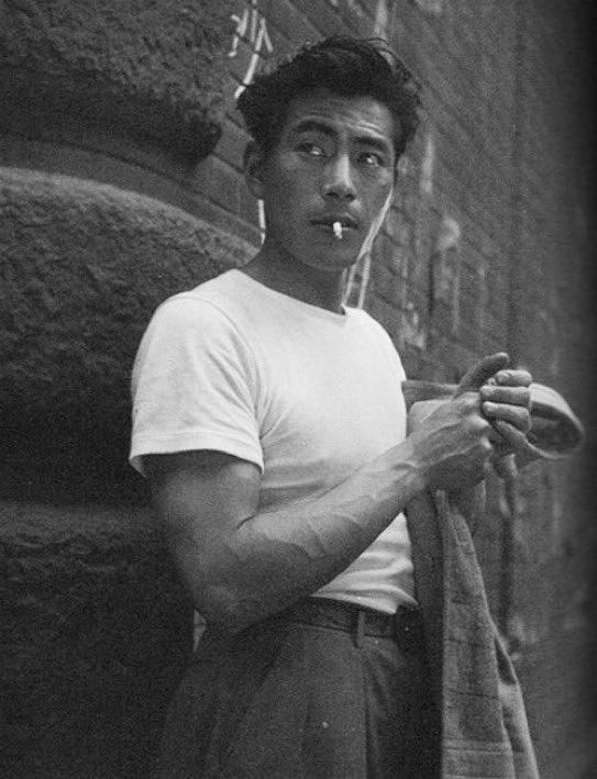 Rachael_Conrad's tweet photo. Every once in a while I like to remind everyone that George Lucas originally wanted Toshiro Mifune to play the role of Obi-Wan in the SW movies because he was such a fan of Akira Kurosawa films which means that young Obi-Wan would’ve looked like this: https://t.co/YK4BtR8qAq
