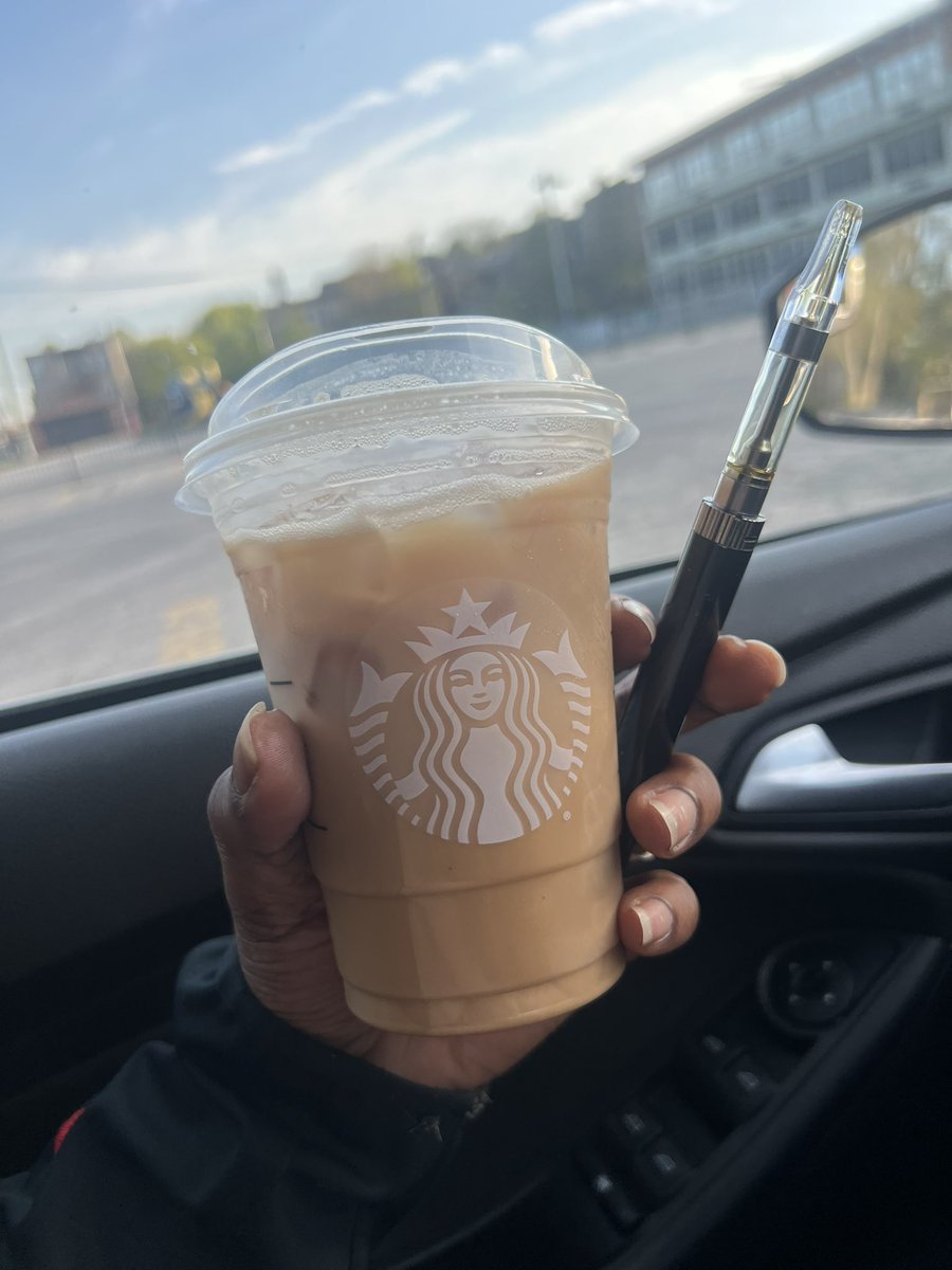 GanjaGodess2890's tweet photo. Let fuckin wake and bake 😘🍃💨🍃💨😈 Good morning my Kinky Geeky Stoners 😘
#wakeandbake #timetoreup #vapepen #hornystoner #kinkyandgeeky #onlyfansbabe #onlyfans #onlyfans_girl #coffee #alllthethings https://t.co/KCXVnk8pb8