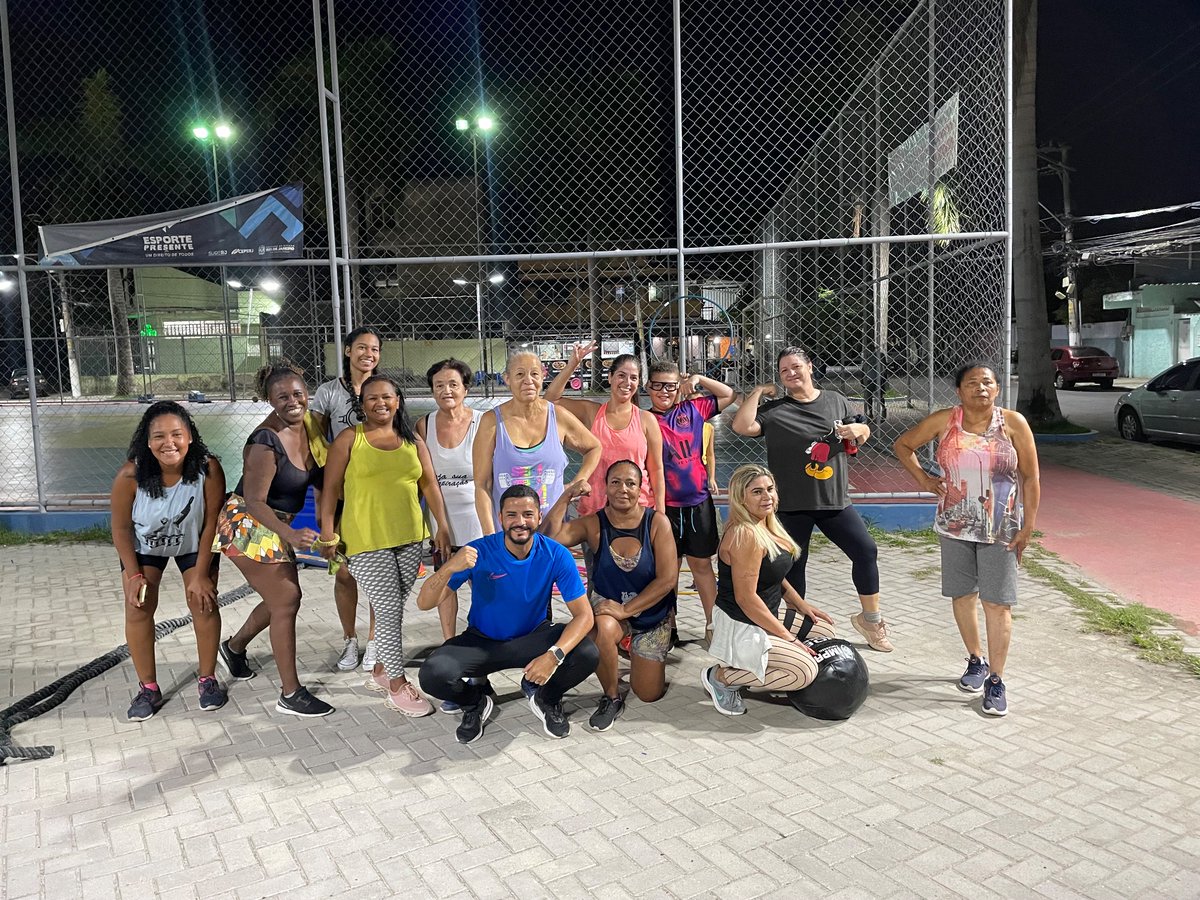 NeuerAlan's tweet photo. AM FUNCIONAL 

“Pessoas vencedoras não são aquelas que não falham, são aquelas que não desistem” 
.
.
.
.
.
#amfuncional #personaltrainer #personal #unesa #edfisicaporamor #edf❤️🏋️ #foco #objetivo #crossfit #croskids #foco #objetivo #funcional #coach #vencedor #determinação https://t.co/C6DFgSTG0s