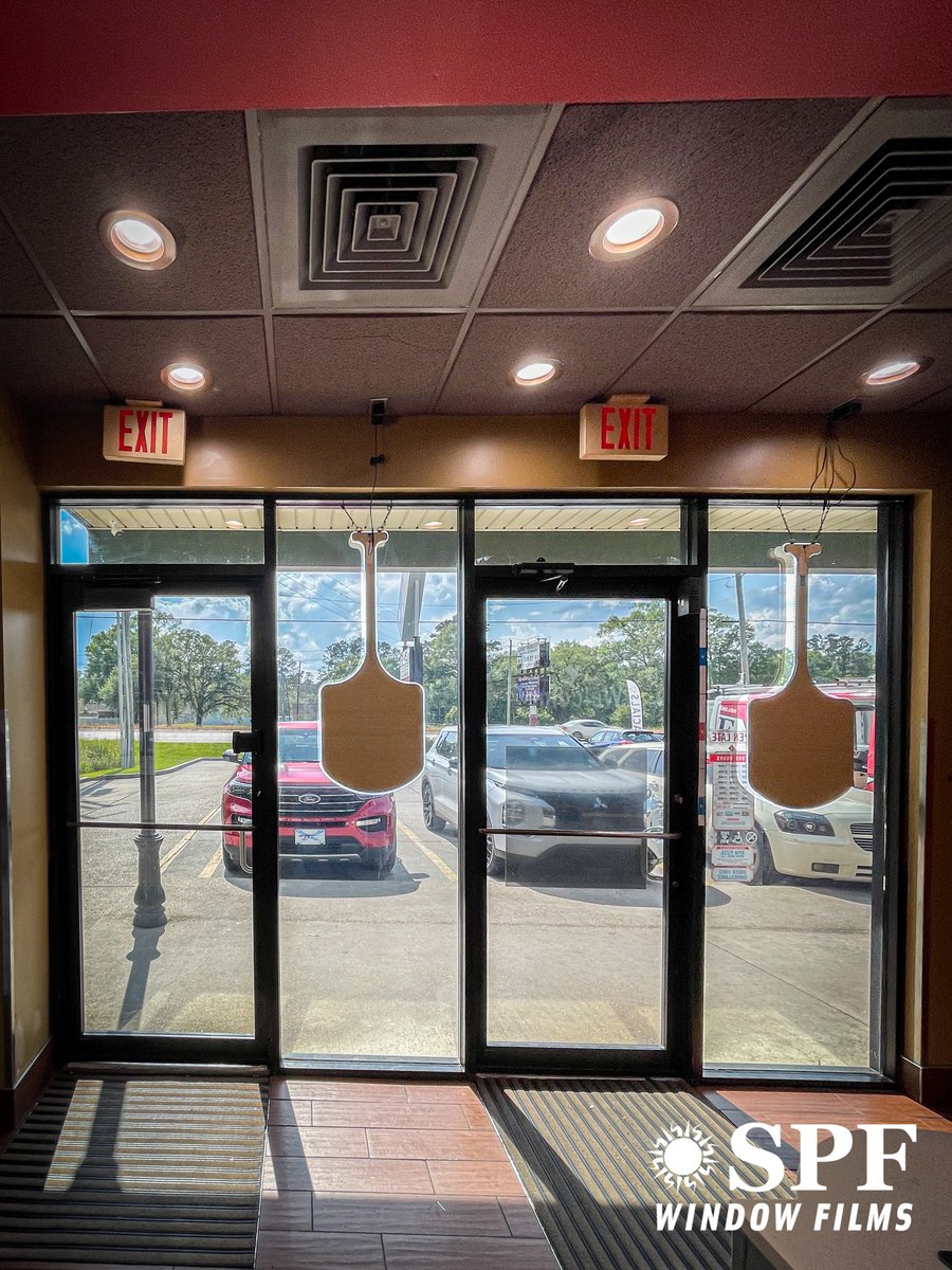 SPFWindowFilms's tweet image. We travel all over the south to help make RPM Pizza (Dominos) more energy effecent.  It&apos;s a gift and opporutiny we appreaciete. #3MWindowFilm #SPFWindowFilms-Interested in something like this? Call and talk to one of our team members! Office 601-255-0257