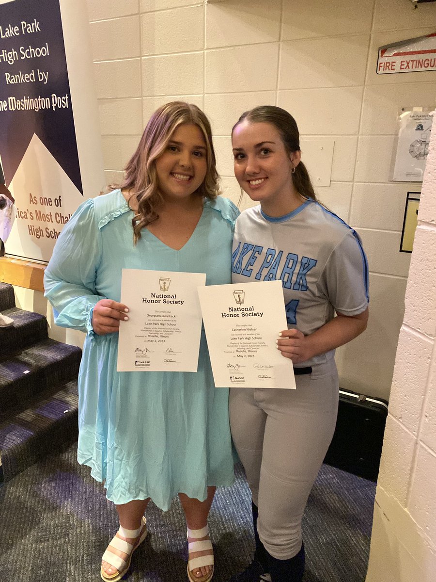 LPLancersSB's tweet photo. Congrats to our two NHS inductees Gigi & Catherine. You make Lake Park a better place everyday! #Studentcomesfirst https://t.co/0dJZT91GCU