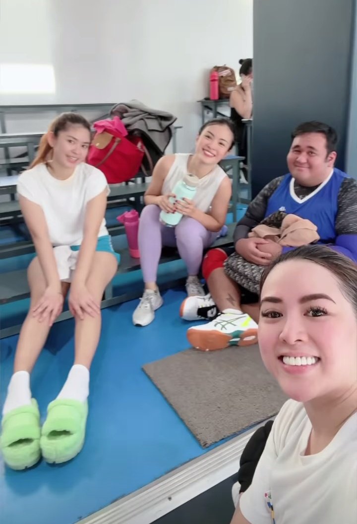 JulieAlvarez's tweet photo. 🤍🏐

#LoisaAndalio @iamAndalioLoisa https://t.co/QqYFOhri6v