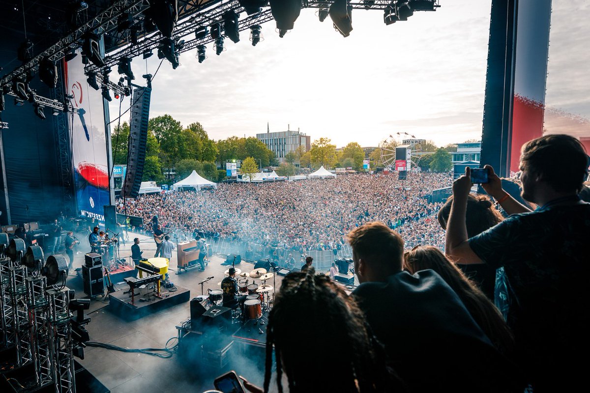 Hedon tipt Bevrijdingsfestival Overijssel (<a href="/BFO_5mei/">BFO</a>): Wat mag je niet missen morgen tijdens Bevrijdingsfestival Overijssel? bit.ly/HedonBFO2023 📸 Christein van HOffen
