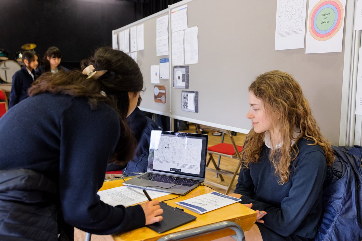 Our Grade 10 Personal Project Exhibition last week was a huge hit!

Our students showcased some awe-inspiring pieces of work!

#talentedstudents #studentshowcase #studentexhibition