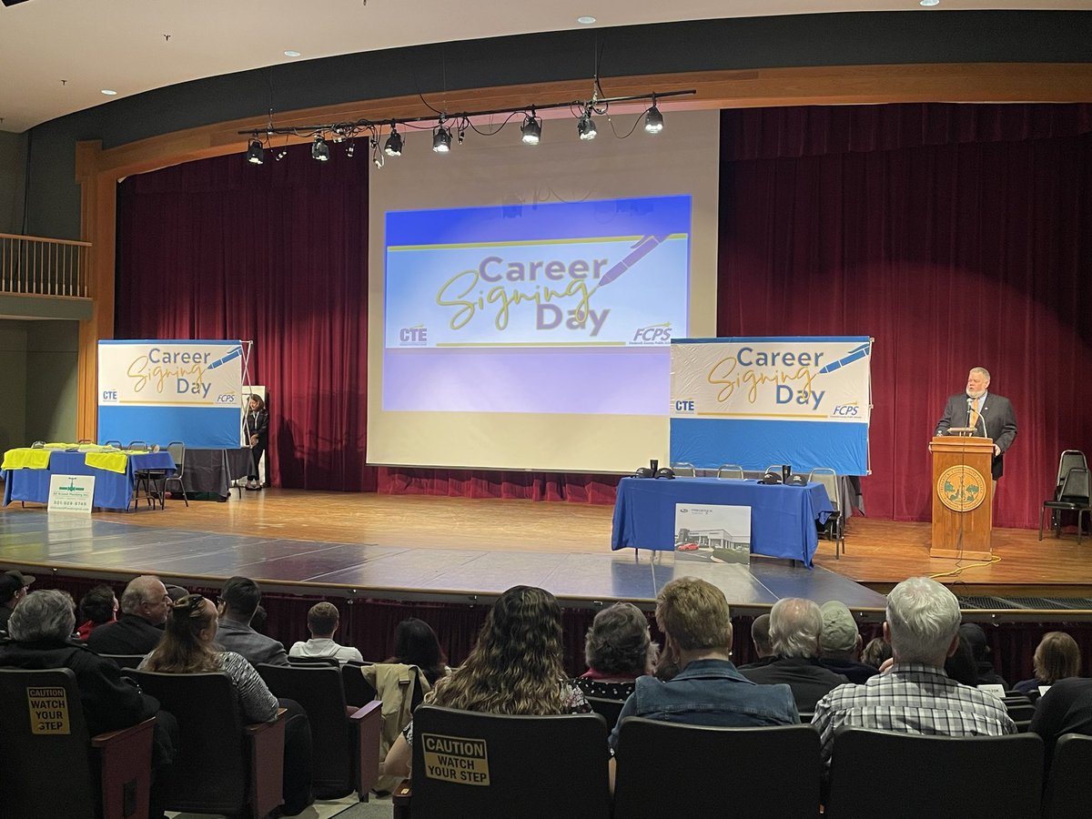 WhyBoWhy's tweet photo. And away we go! Mr. Brown and @FrederickCTC graduate Dalton Wine kick off our 2023 #FCPSCTE Career Signing Day, where weοΏ½οΏ½ll recognize 27 graduates as they start their career journeys with members of our local business community. Thanks to all in attendance for your support! https://t.co/fEt1GtVA2a