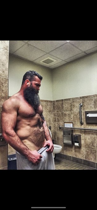 Waiting in a public bathroom. https://t.co/nk9hpTJuNe