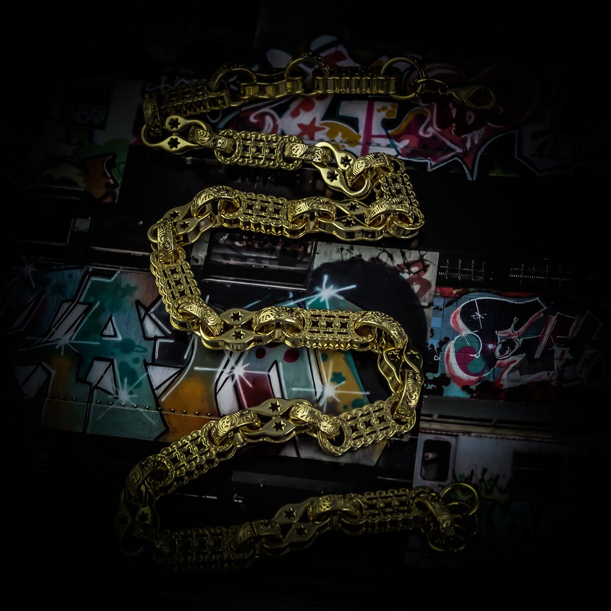 jvjewellers's tweet photo. Up your #jewellery game with our huge 3D stars and bars chain. ⭐️
https://t.co/YoaWz0sFRx
#UrbanCollection #Urban #Jewellers #Fashion #Style #Luxury #Gold #GoldBonded #Stars #Bars #StarsAndBars #Chain #GoldChain #StarsAndBarsChain #Graff #Graffiti #Art #HipHop #Grime #Drill https://t.co/1NVKwOI96W