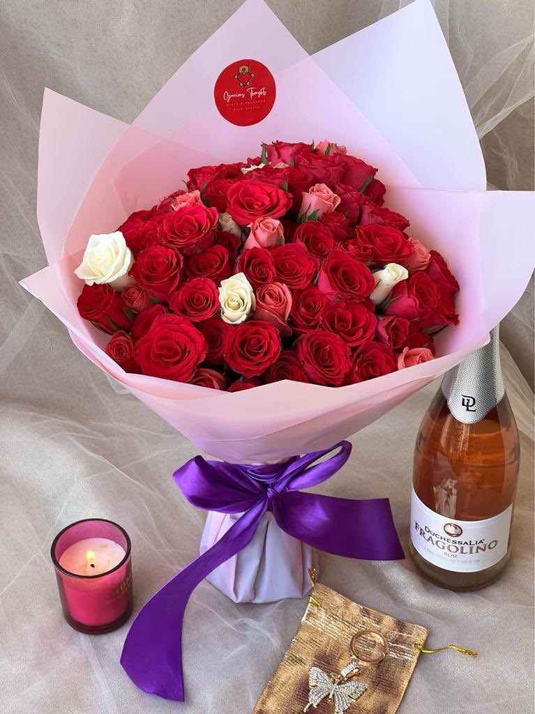 graciousthought's tweet photo. Mother’s Day is slowly approaching. Let’s help you put something together for that special Mum💕
#graciousthoughts #uotmarketday #MothersDay2023 https://t.co/jz3VuhRPg5