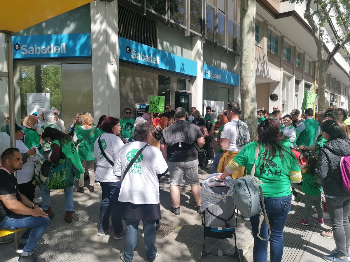 PAH Mollet BV-Plataforma Afectades per l'Habitatge tweet media