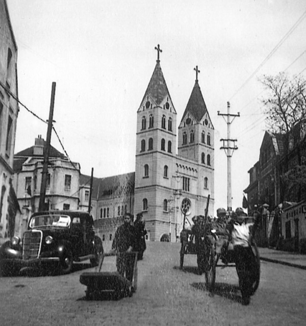 qingdaonese's tweet photo. Historical photo of Catholic Church in Qingdao (St. Michael's Cathedral) https://t.co/uaQrRLb5s3