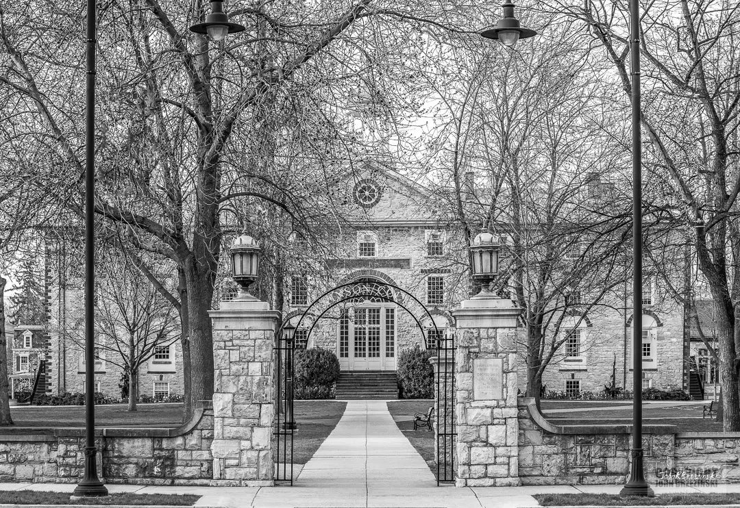 Today's featured university icon is Old West at Dickinson College in Carlisle, PA

university-icons.pixels.com/featured/dicki… 

<a href="/DickinsonCol/">Dickinson College</a> <a href="/DickinsonAlumni/">Dickinson Alumni</a> #architecture #campus #campustour #college #collegedays #collegelife #collegetour #picoftheday #graduation #photography #dickinsoncollege