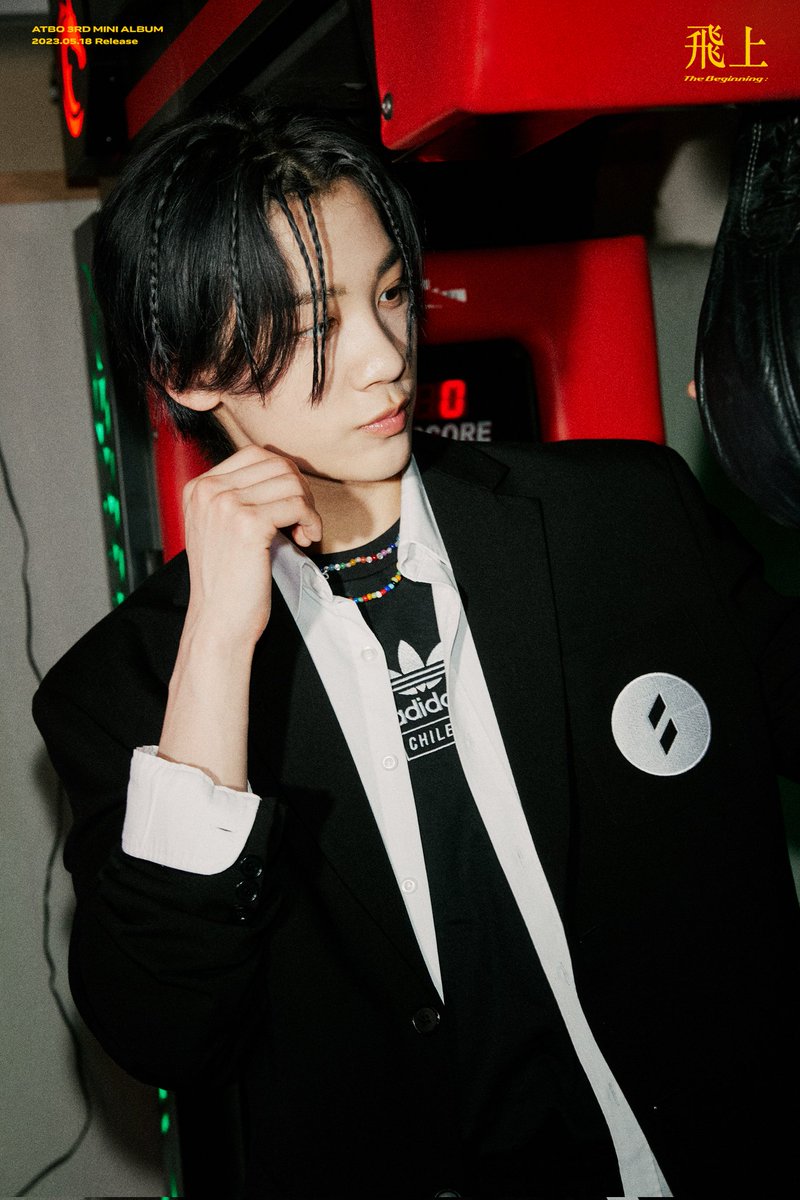 ATBO 3RD MINI ALBUM
[The Beginning : 飛上]

CONCEPT PHOTO #2
BAE HYUNJUN

2023. 05. 18. 4PM (เวลาไทย)

#ATBO #에이티비오
#배현준 #BaeHyunjun
#TheBeginning_飛上
#Next_to_Me