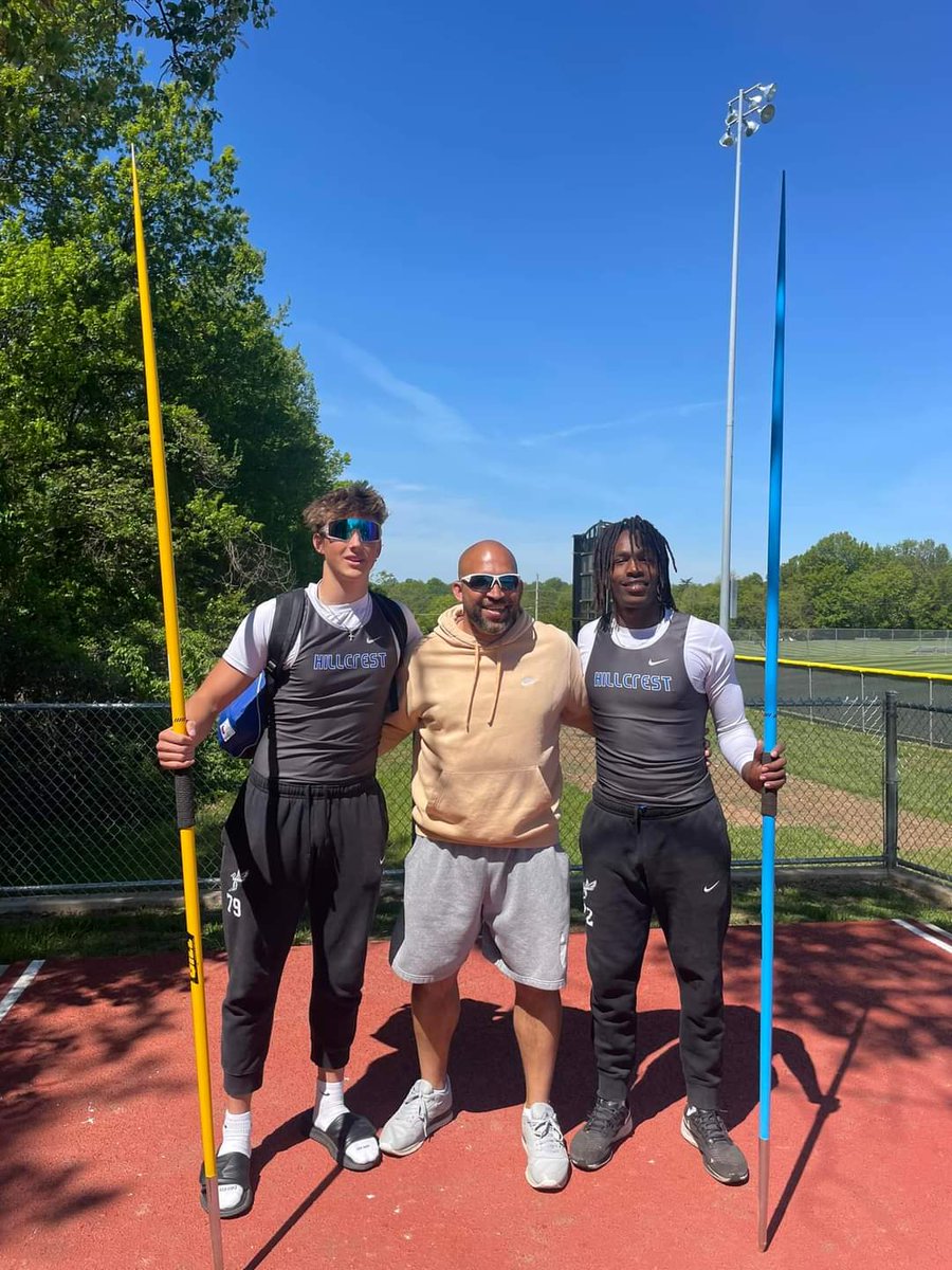 🚨 Record Breakers! At yesterday’s Ozark Conf. meet Zao Shatto broke the javelin throw school record (45.77) with a throw of 46.09 meters. Aiden Meyers would then break the new school record with a throw of 46.12. Congrats guys!