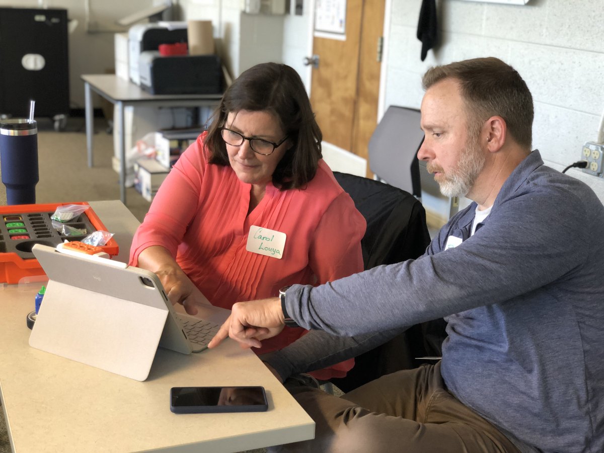 RoboWunderkind's tweet image. Yesterday we started our implementation with our new partner @GCSchoolsNC. We started with a kick-off workshop and can't wait to see the first results in the classroom soon.

Thank you, @strange_natalie and @JenniferRedfea4, for your amazing work.

#STEM #NCSTEM #NCISTE