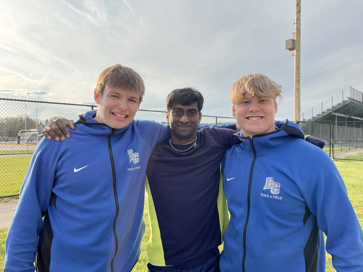 Congrats to these <a href="/BC_lancer_FB/">Brookfield Central FB</a> guys - <a href="/CarterWellsmith/">Carter Wellsmith</a>, Josh Levie and Aaron Marek for their 3rd place finish (2 PRs!) at the GMC Relays!   Many thanks to Coach D’Amico too! <a href="/BCBoysTrack/">BCBoysTrack</a> <a href="/Mr_Nellis/">Joel Nellis</a>