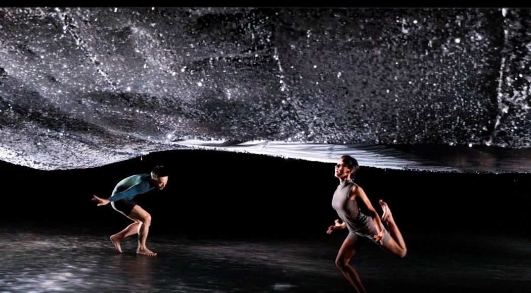 HELLERAU's tweet photo. Am 12. und 13.05. 19:00 Uhr zeigt Tänzer und Choreograph Pichet Klunchun seine bewegende Tanzperformance „No. 60“!
https://t.co/0hzV2VXPXE
#HELLERAU #Tanzperformance #Erbstücke #Tempeltanz #Thailand #Tradition
📸 Foto: Hideto Maezawa https://t.co/kp6e2Fep7v