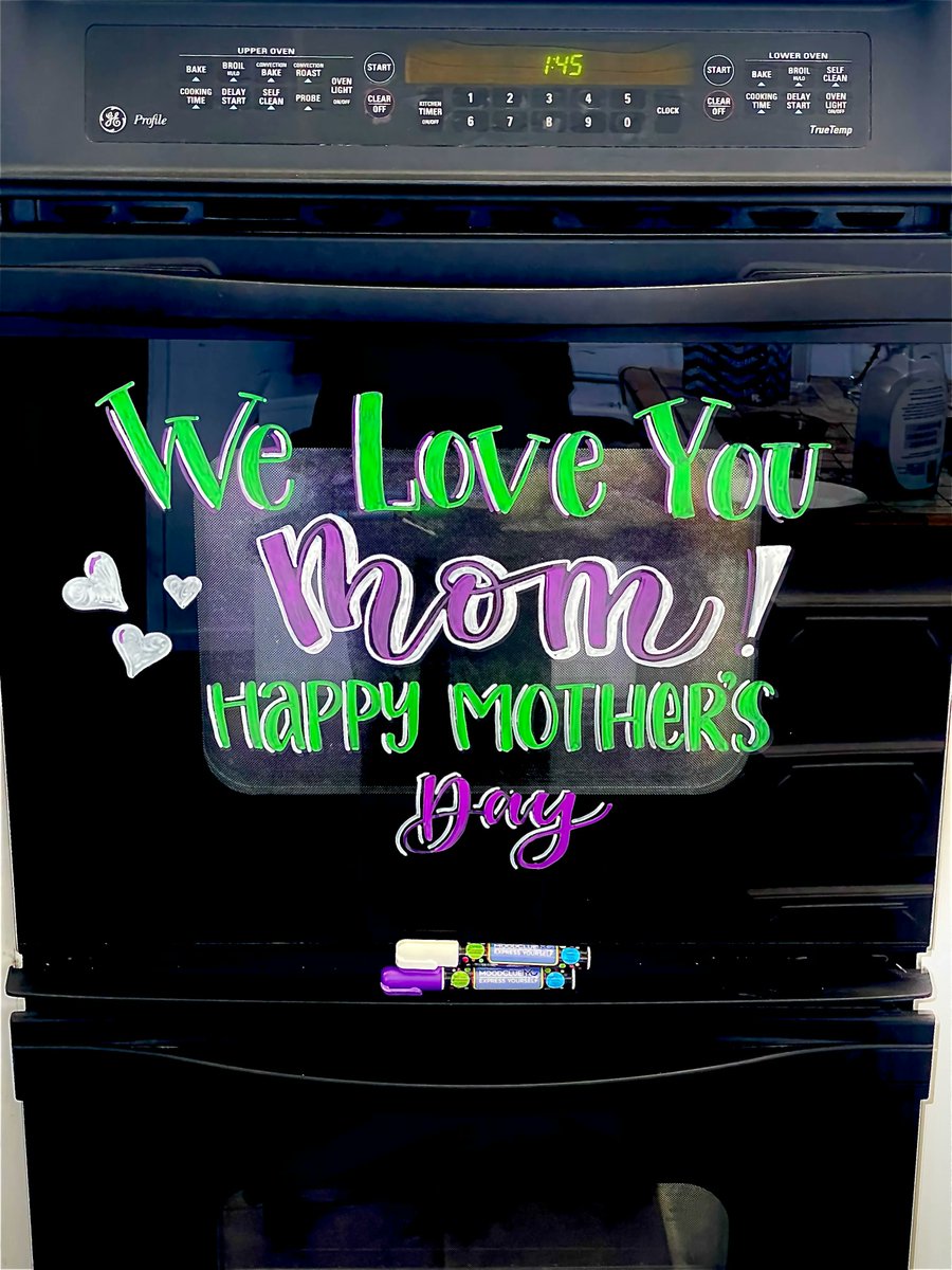 MoodClue's tweet photo. 10 days until Mother's Day! Get your MoodClue markers today and make mom's day extra, extra special with sweet signs around the house. #mothersday #mom https://t.co/mhUBUEQR1e