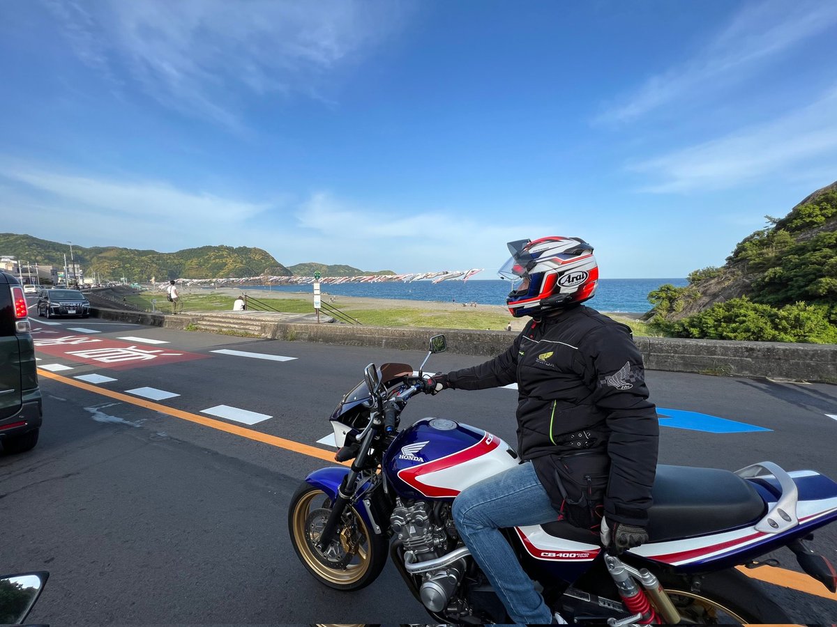 hiossanG's tweet photo. 初ナイツー
ってか18時には家につく予定が予想外に混んでた😇
で着いたのが今！！！
ワレワレハ、ミトオシガアマイノダ😎 https://t.co/ElfSbSrtTS