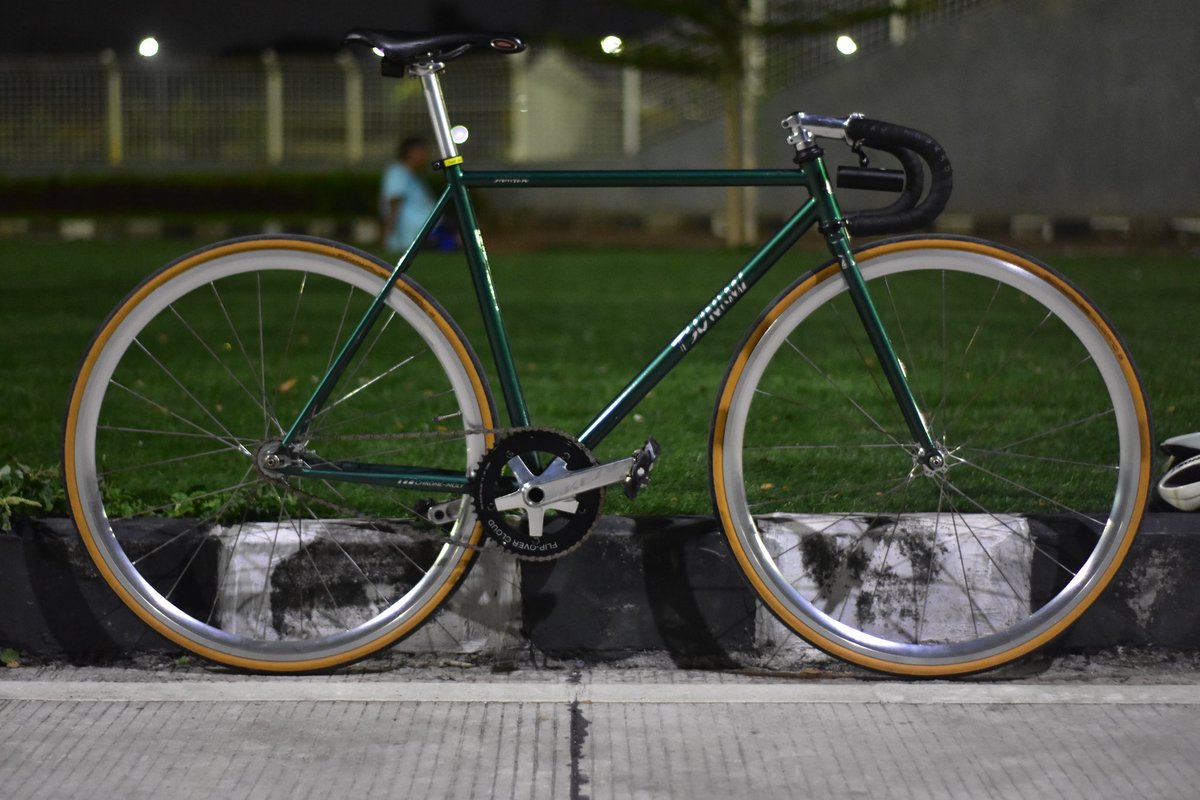 AjitamaAntonius's tweet image. #fnfjb JUAL NIHHH
FRAMESET idr 2.000.000 nett
FULLBIKE idr 5.000.000 nett
Untuk fullbike yang dijual set up gambar ke 3 atau 4 yaa.
Lokasi Tangerang
SPEK CEK ALT GAMBAR TERAKHIRR!!!