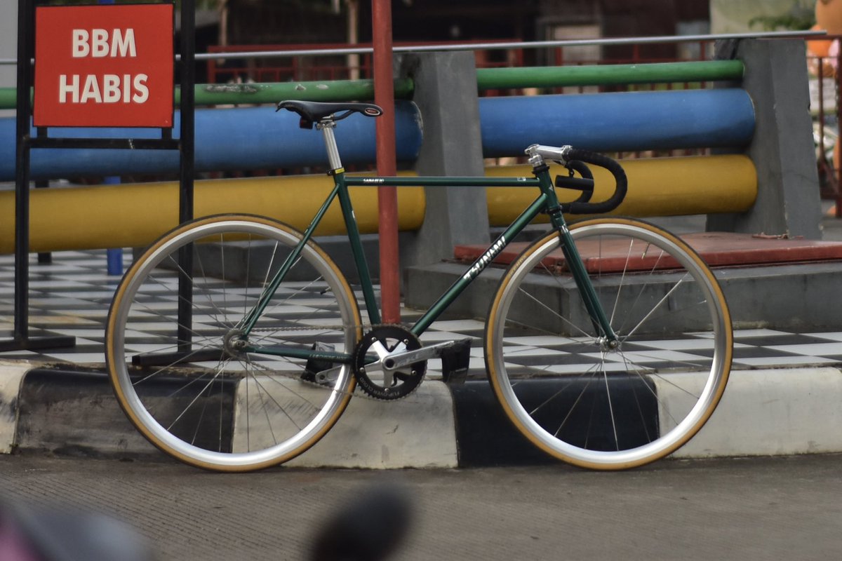 AjitamaAntonius's tweet image. #fnfjb JUAL NIHHH
FRAMESET idr 2.000.000 nett
FULLBIKE idr 5.000.000 nett
Untuk fullbike yang dijual set up gambar ke 3 atau 4 yaa.
Lokasi Tangerang
SPEK CEK ALT GAMBAR TERAKHIRR!!!