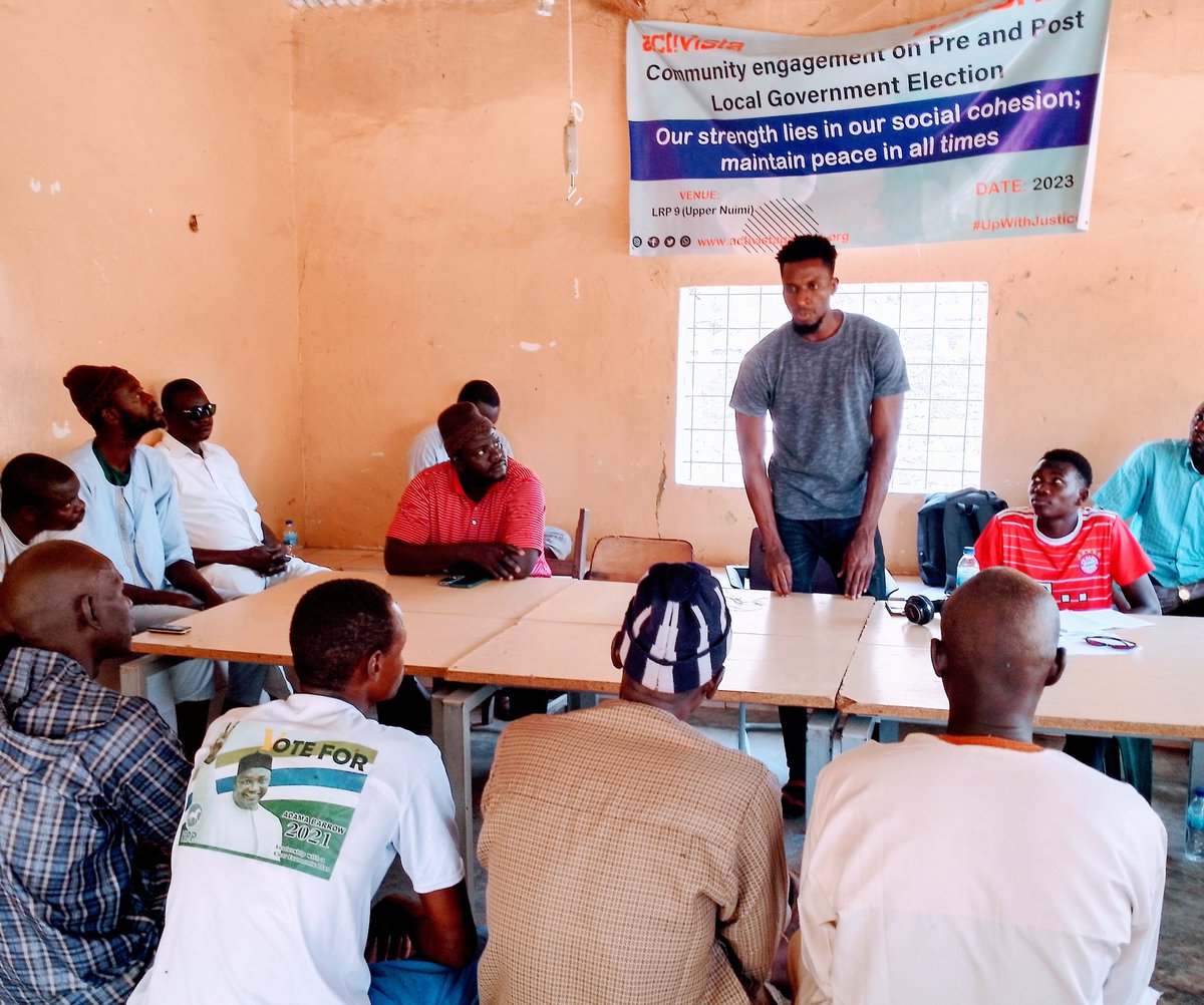 ActivistaGambia's tweet photo. Today, we are out here in Fass Omar Saho, talking #peace #voting #democracy and #human_rights. Our Program Manager, Cherno Gaye is the lead facilitator here. Great discussions, thanks to @ActionAidGambia. 

#CommunityPeaceBuilding
#VoterEducation https://t.co/NkpGI1r4xO
