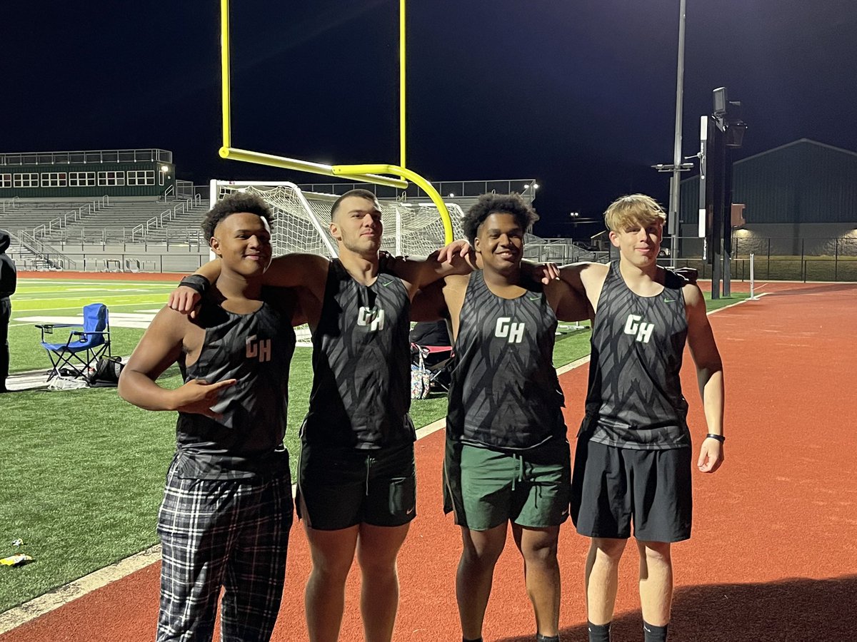 JoshuaLMcMillan's tweet photo. Year 1: 1 thrower makes sectionals, 0 state
Year 2: 3 make sect., 2 make state
Year 3: 7 make sect., ? state

Proud of the work these athletes have put in. These things don’t happen by accident, but we’re not done yet. 

(Yes, same photo from Tuesday. Bad at taking pics at meets) https://t.co/RV7tW53M2Q