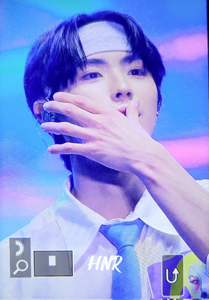 HNR_217's tweet photo. 230504 하동 🫠
#용희 #YONGHEE #CIX #씨아이엑스 https://t.co/WytYZmbGUC