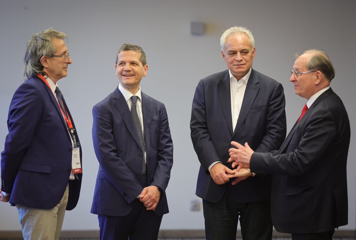 Societatea Romana de Cardiologie (@srccardio) on Twitter photo 4 pillars of #cardiology discussing the 4 pillars of #heartfailure at the Romanian Spring Conference 2023. Prof. BA Popescu, prof. O Chioncel and prof. A Petris with a special guest, prof. P Seferovic. #HeartFailureAwarenessDays <a href="/escardio/">European Society of Cardiology</a> 4 pillars of #cardiology discussing the 4 pillars of #heartfailure at the Romanian Spring Conference 2023. Prof. BA Popescu, prof. O Chioncel and prof. A Petris with a special guest, prof. P Seferovic. #HeartFailureAwarenessDays <a href="/escardio/">European Society of Cardiology</a>