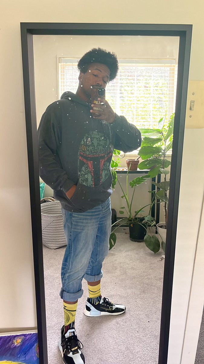 TheBlackStubs's tweet photo. #May4thBeWithYou 
Boba Fett Hoodie ✅
C3-PO (Threepio) socks ✅
Calrissian 12s ✅ https://t.co/Y3VNmVqFNg