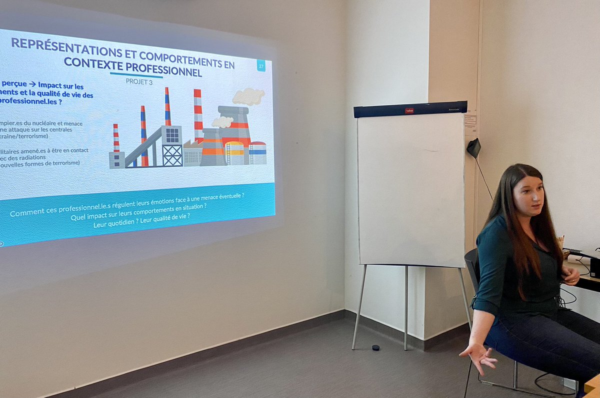 PoPS_U1296's tweet photo. ✨L’heure du Séminaire InterPôle de notre Unité @InsermAuRA 1296 est arrivée !
➡️Aujourd’hui, c’est @Steph__Gin &amp; @LeveauxSarah du PôPS qui ont eu le plaisir de présenter leurs travaux sur le thème « Menace perçue, représentations et émotions : Du terrorisme à la santé »!
@Inserm https://t.co/2Cwigys52q