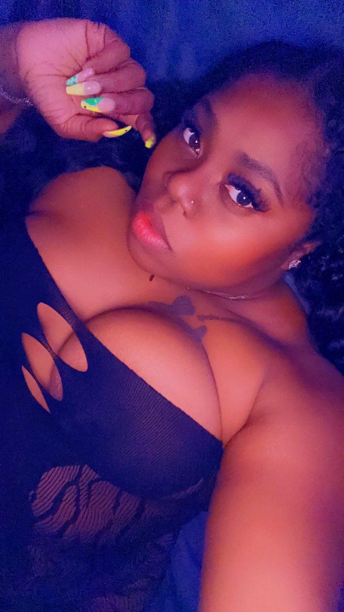 BrownSugarTai's tweet photo. Post yourself in black🖤 https://t.co/JjjfDg53kX