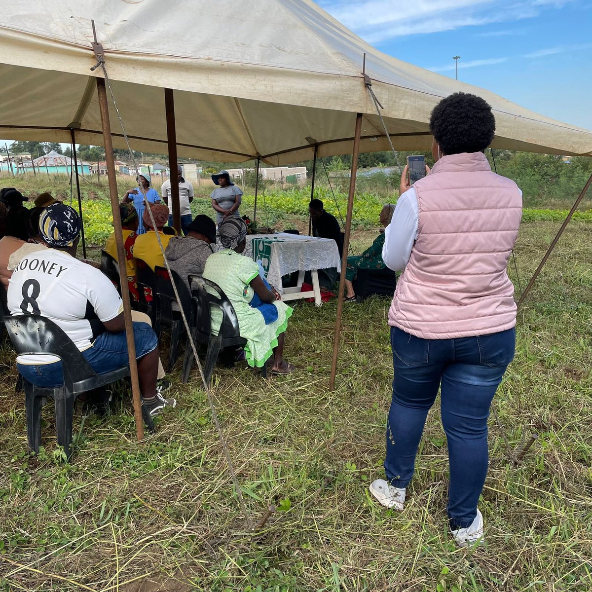 CK_Comms's tweet photo. Out &amp; about in lesser travelled areas today for #teamCKC covering the inspiring work @Kwanalu1 is doing for #women &amp; #youth in #ruralareas. It warms our hearts to see these #entrepreneurs get the head start they need to get their businesses up &amp; running &amp; keep their families fed. https://t.co/7lBmNqznJt