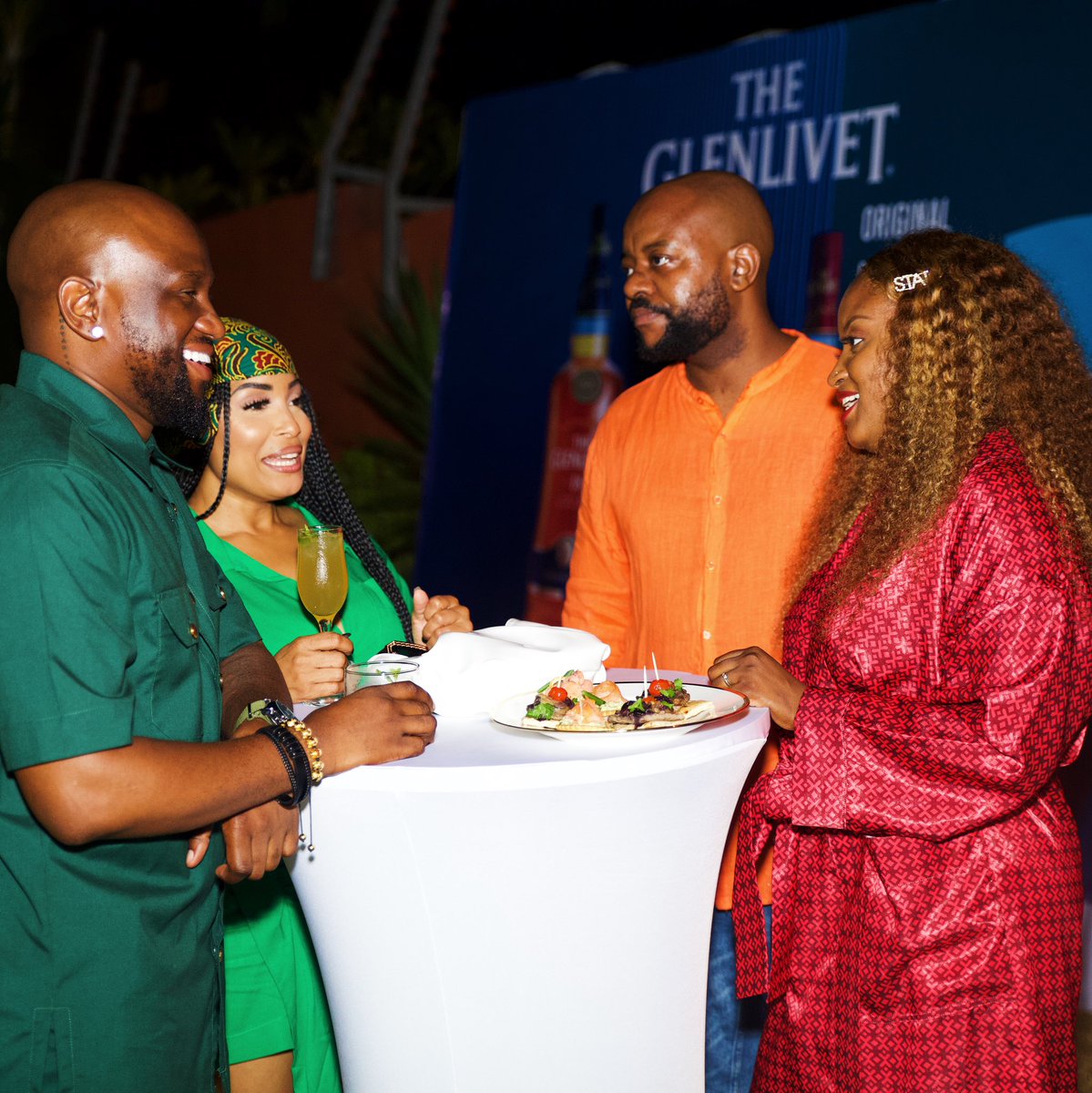 XipixiOfficial's tweet photo. #Xipixi Founder and Creative Director @toni_xipixi hosted a private and cozy cocktail event at his residence in Mozambique to celebrate the long partnership between XIPIXI and THE GLENLIVET. @TheGlenlivet 
#Xipixi
#TheGlenlivet 
#BreakTheStereotype https://t.co/vX4DbOnUoZ