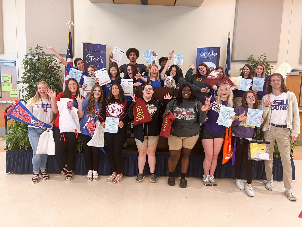 Bossier Schools' Signing Day event honored 36 graduating seniors who have committed to pursue their degrees in education. We are so proud of these future educators, and can't wait to see them soar! @EducatorsRising #bossierschools