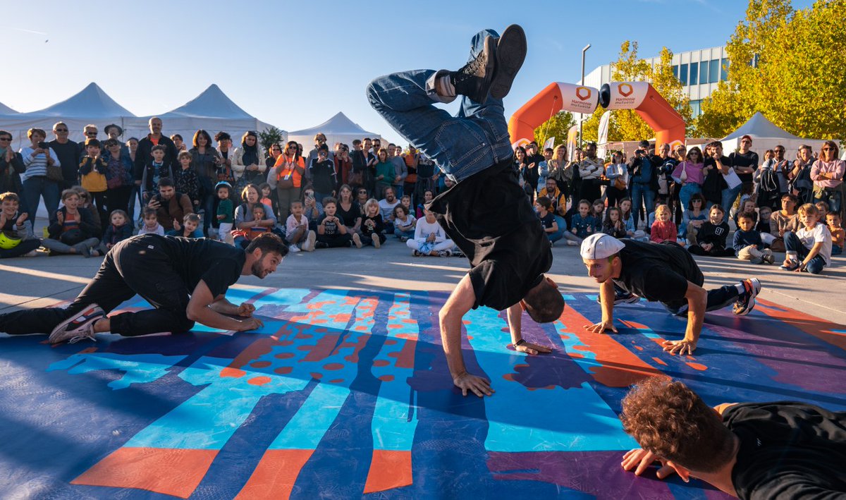 Vitrinesdecaen's tweet photo. Bonjour à tous !

Le Flower Power approche à grands pas 🌷 

Parmi les animations au programme du samedi, vous retrouverez plusieurs démonstrations de Breakdance entre 14h et 18h, boulevard Maréchal Leclerc, Place Bouchard et dans les rues piétonnes.

 #caen #printemps #événement https://t.co/4BYFKXTNeH