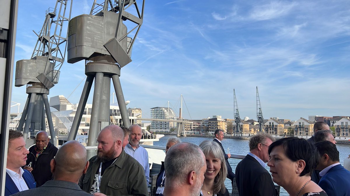 Yesterday, we had the chance to meet the UK's growing #MMC sector at the @OffsiteAlliance drinks reception sponsored by @KOPEai & @autodesk The number of exhibitors must have doubled from last year, which is exciting and inspiring. Here's to changing our industry for the better!