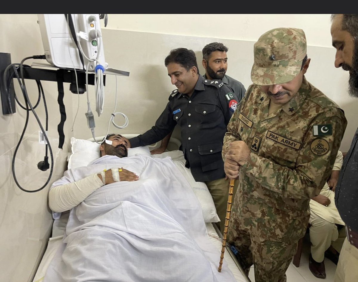 Hilal_khan77's tweet photo. A real theatre at DI khan this morning. DSP Abid Iqbal was assaulted and shot at by two armed outlaws. The officer courageously responded and killed both the assailants. Then left the scene with his blood stained clothes and walked to the hospital with that proud smile. Bravo! https://t.co/P4ddaoDvNL
