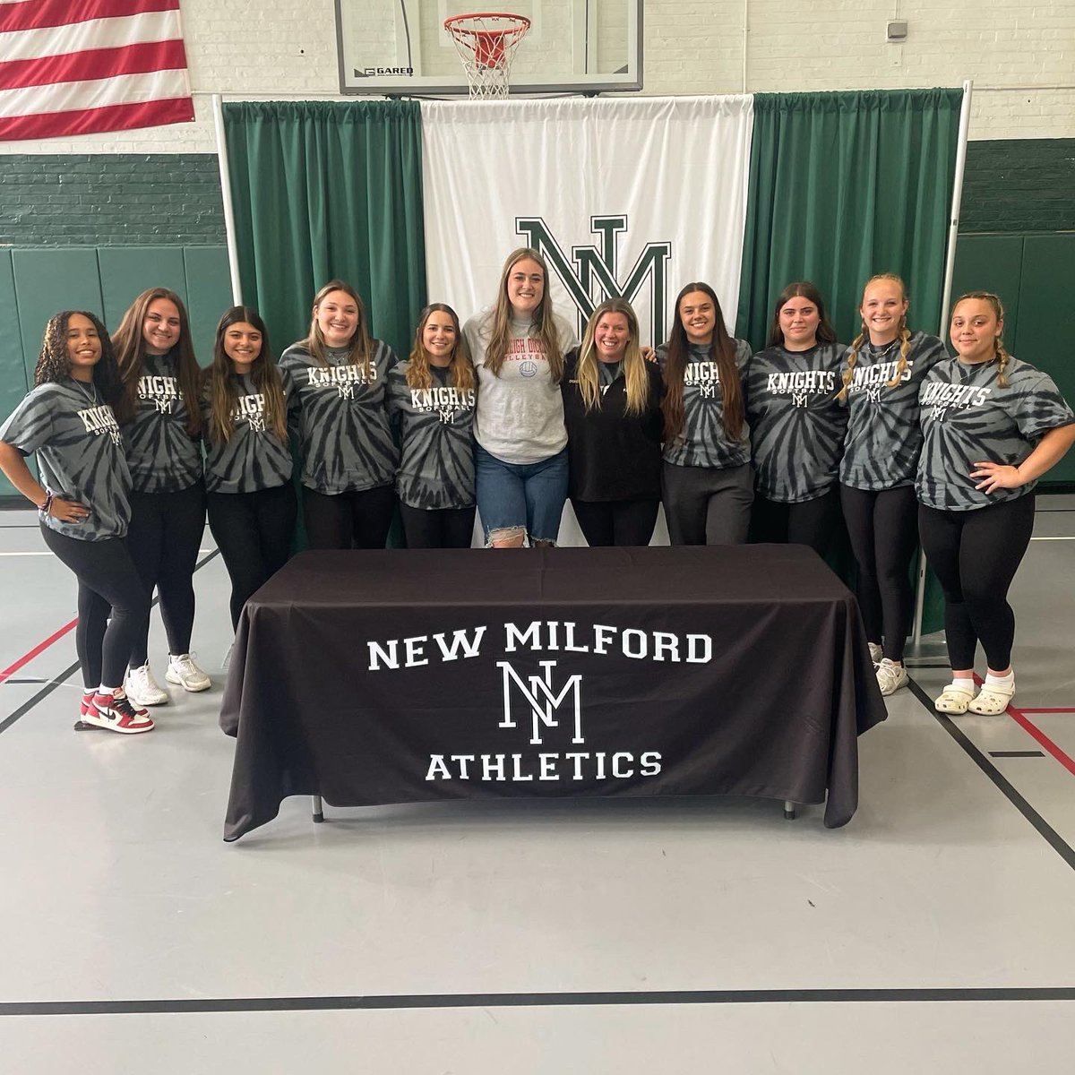 New Milford Softball tweet media