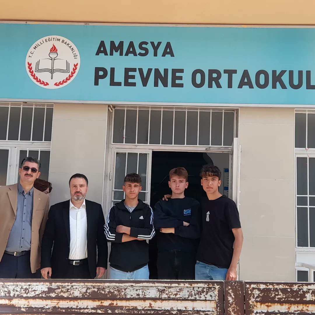 SGTMTAL's tweet photo. YENİ HİZMET YENİ HEYECAN
İlimiz geneli okullarımızın Bakanlığımızca basılan ve  gönderilen kaynak kitap dağıtımını okulumuz öğretmen ve öğrencileri yapmaya başlamıştır. https://t.co/UrsCcZfx1l