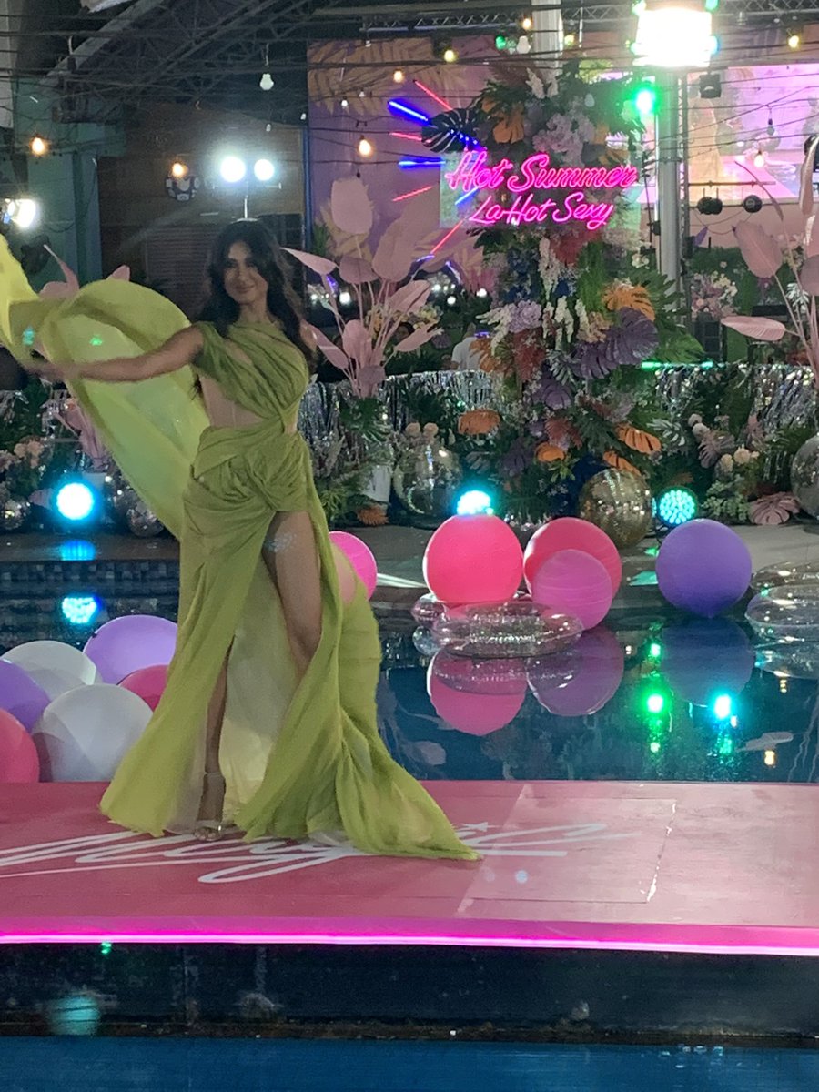 inquirerdotnet's tweet photo. @HMallorcaINQ WORK THE RUNWAY! 🔥

LOOK: “Pinoy Big Brother” alum Lou Yanong is a sight to behold in her flowy green dress. #StarMagicHotSummer2023 | @HMallorcaINQ https://t.co/7PMo4oZ0zu