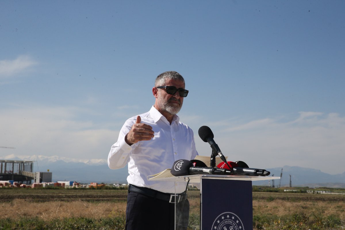 NureddinNebati's tweet photo. Çok yakında resmi açılışını yapacağımız Çukurova Bölgesel Havalimanı’nda ilk test uçuşumuzu gerçekleştirdik. https://t.co/9FsFYgRMAp