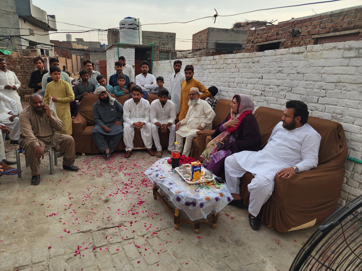 muzammil_masood's tweet photo. #PP174 kasur 
راجہ جنگ!الحمداللہ سابقہ کونسلر ظہور احمد علیم خان راجپوت برادران نے مزمل مسعود بھٹی صاحبہ لی مکمل حمایت کا اعلان کر دیا۔
جس پر ہم بھائیوں کے بے حد مشکور ہیں۔ https://t.co/DIMvdv83fb