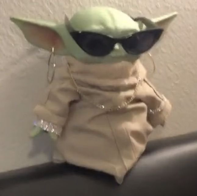 Cineilimitado's tweet photo. ¡Feliz #StarWarsDay a todos los que lo celebran a lo Baby Yoda! #MayThe4thBeWithYou https://t.co/e0Oso2K7Vz