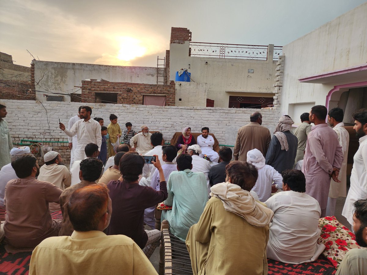 muzammil_masood's tweet photo. #PP174 kasur 
راجہ جنگ!الحمداللہ سابقہ کونسلر ظہور احمد علیم خان راجپوت برادران نے مزمل مسعود بھٹی صاحبہ لی مکمل حمایت کا اعلان کر دیا۔
جس پر ہم بھائیوں کے بے حد مشکور ہیں۔ https://t.co/DIMvdv83fb