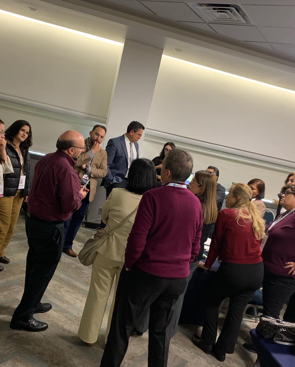 RogelioRoblesMD's tweet photo. We are increasing awareness through education. 

Breast Pathology is complex. It was amazing to be able to share two topics on breast cancer with my colleagues at the Ob-Gyn Regional Meeting in Tijuana Mexico. #breastcancer #Awareness. https://t.co/NLlz9pbWWY