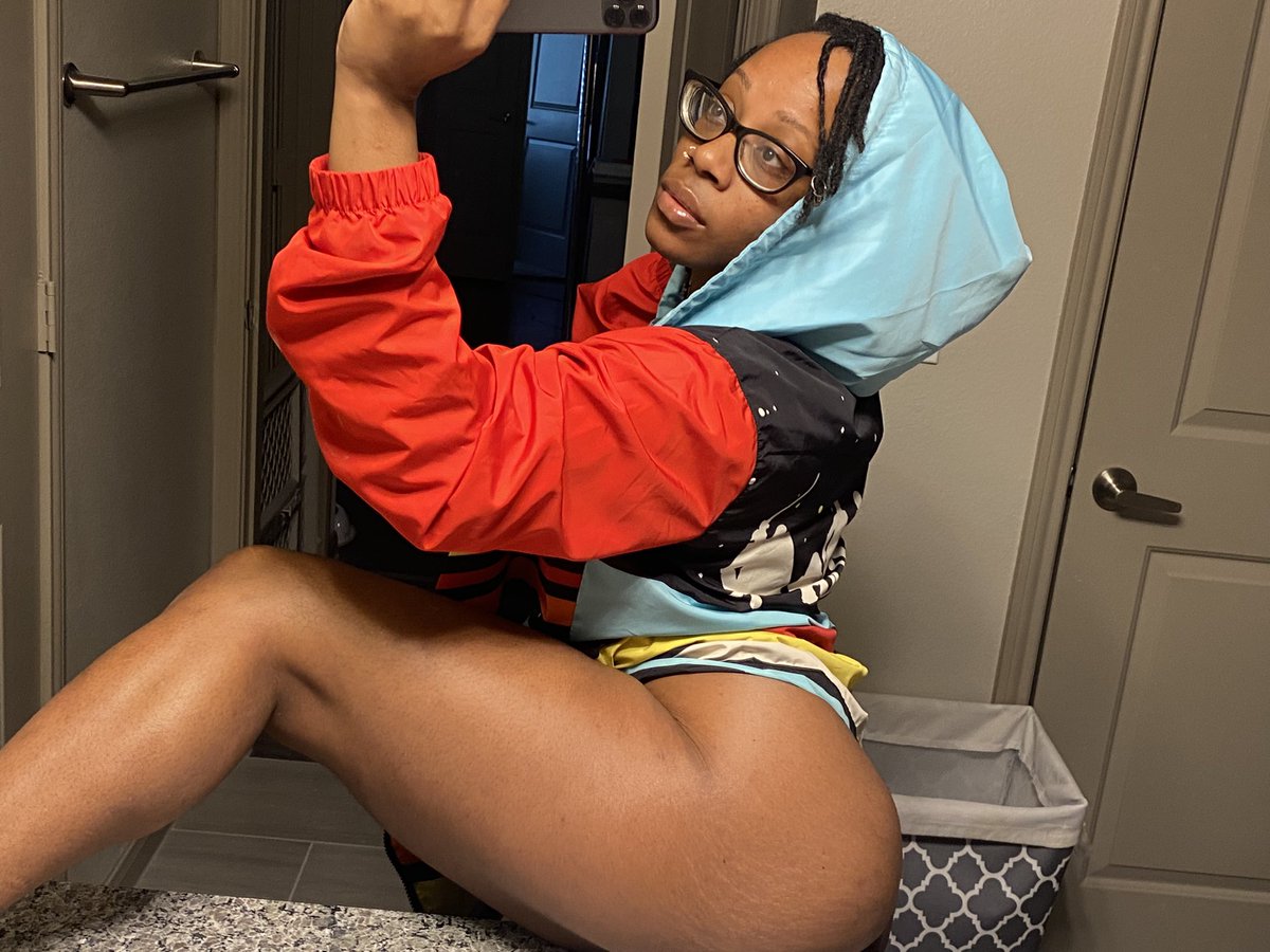 InnerGlacticHoe's tweet photo. HE SAID GIVE HIM EVERY UNDER THE STAR WARS HOODIE🤭 #HAPPYSTARWARSDAY https://t.co/V2s2hkwDsQ