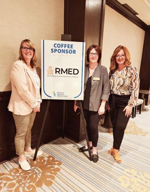Earlier this week RMED's Economic Development Advisors - Deanna Fridfinnson, Liza Park and Charlene Gulak were pleased to deliver a session on Economic Development tools and resources to CAOs and staff attending the Manitoba Municipal Administrators Conference in Winnipeg, MB.