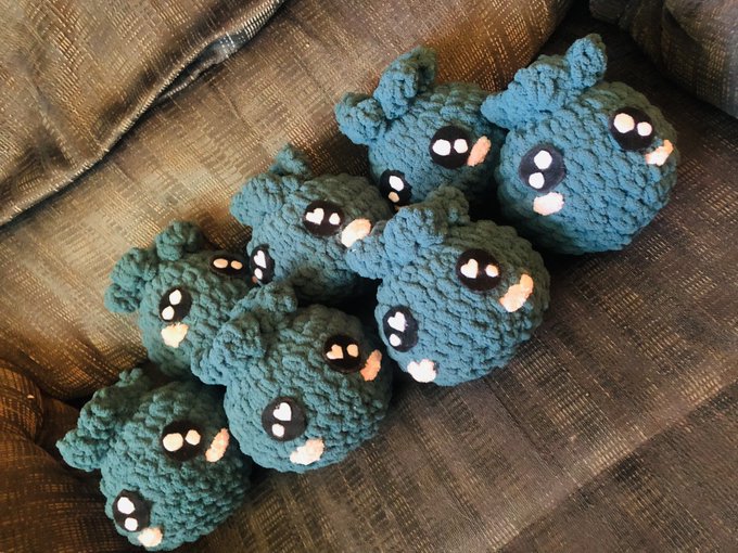 Freshly picked blueberries get yours today 10$ each and 7$ for shipping 😘😘😘 https://t.co/eFVdM1npgi