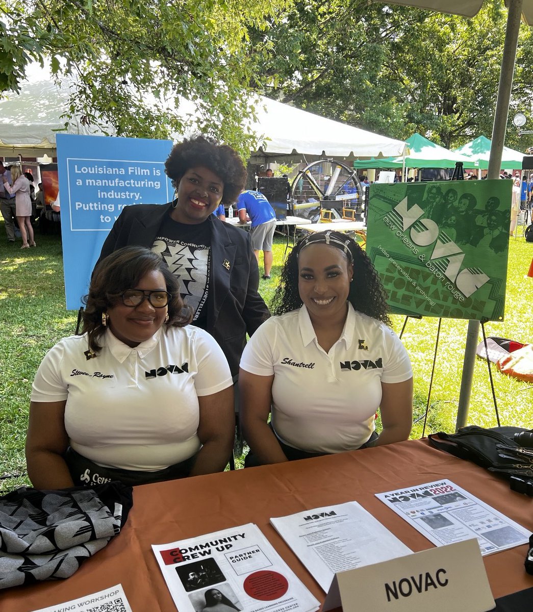 steveerayne's tweet photo. When people you taught/mentored become your professional peers >>>

Rachel and Shenea are both alum of @NOVACvideo #CommunityCrewUp program &amp; at #FilmDayAtTheCapitol they were at tables right across from us representing The New Orleans Film Office &amp; Second Line Stages! 🎬 https://t.co/ljUIxYpTu1